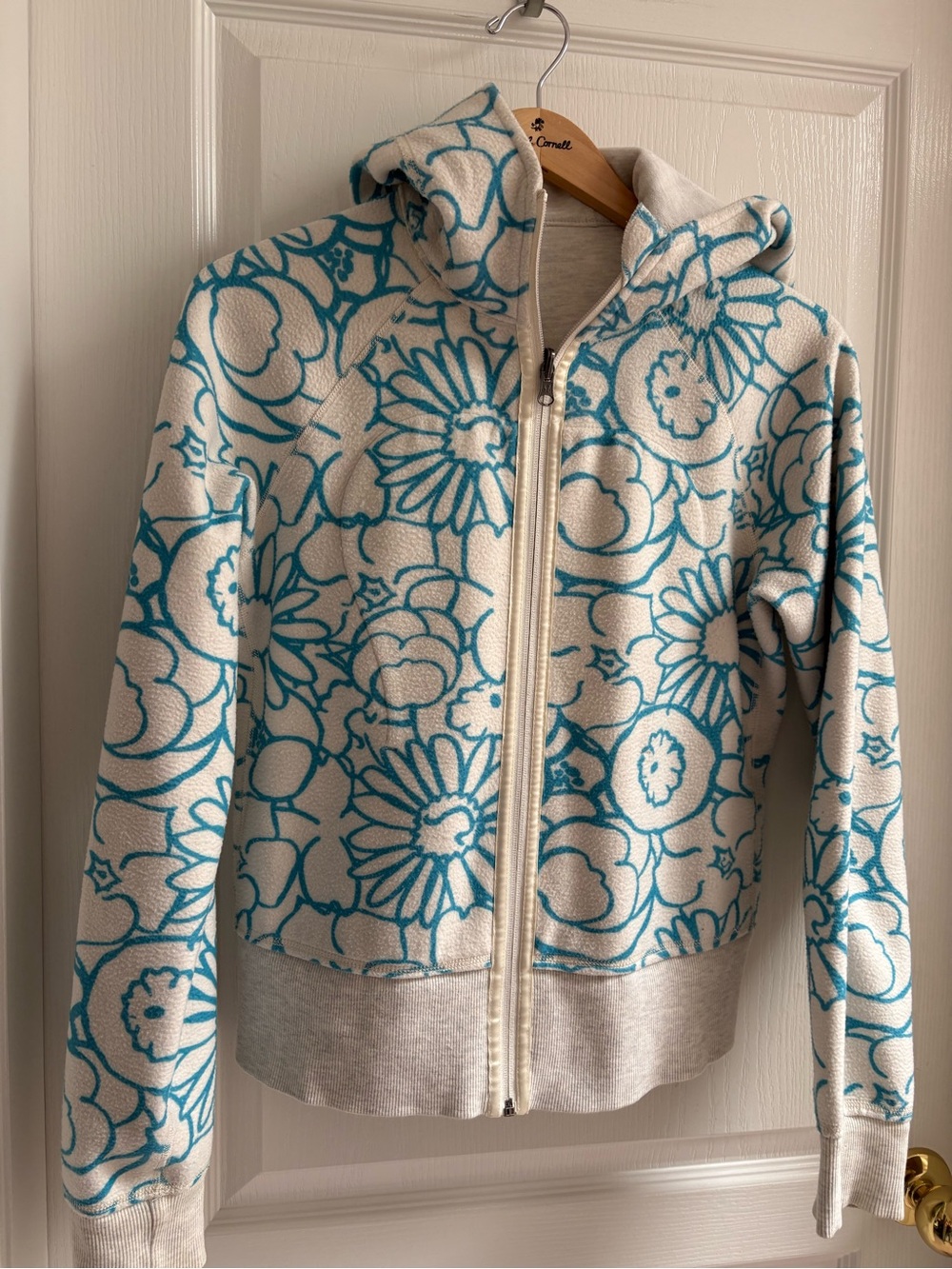 lululemon athletica Light cream reversible Full-Zip Hooded Sweatshirt - Picture 6 of 8
